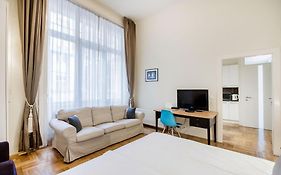 Klarahome Apartment