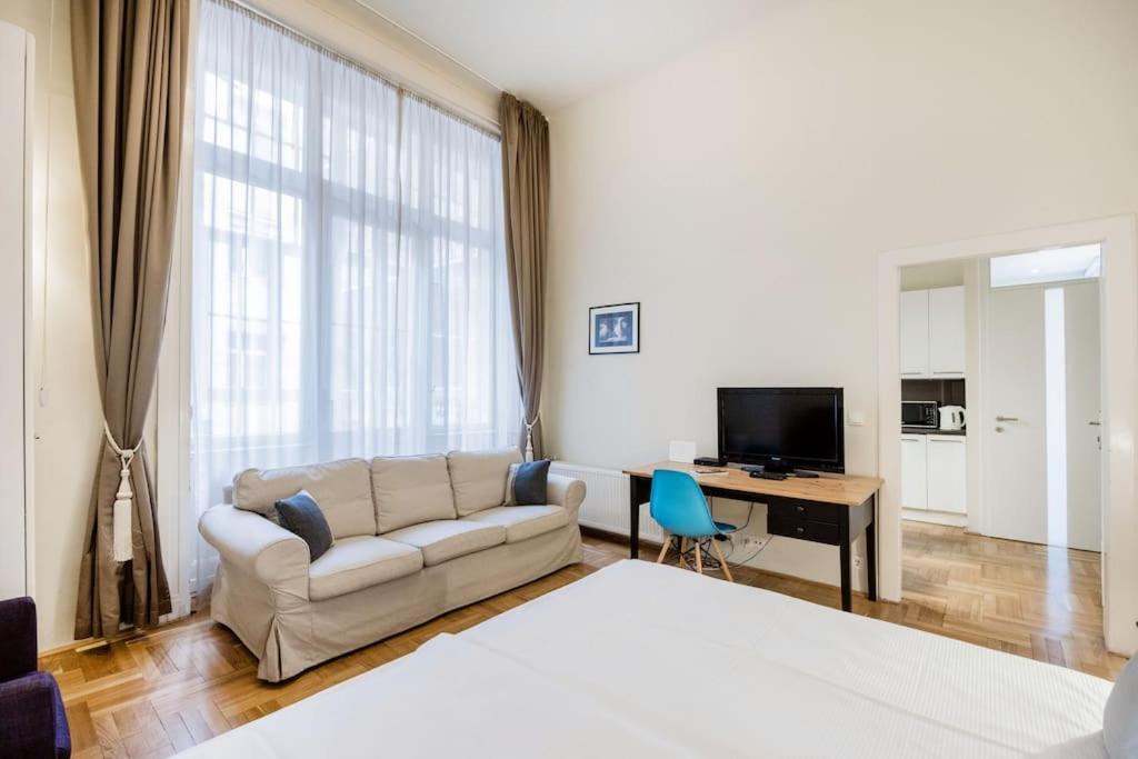 Klarahome Apartment Budapest Esterno foto