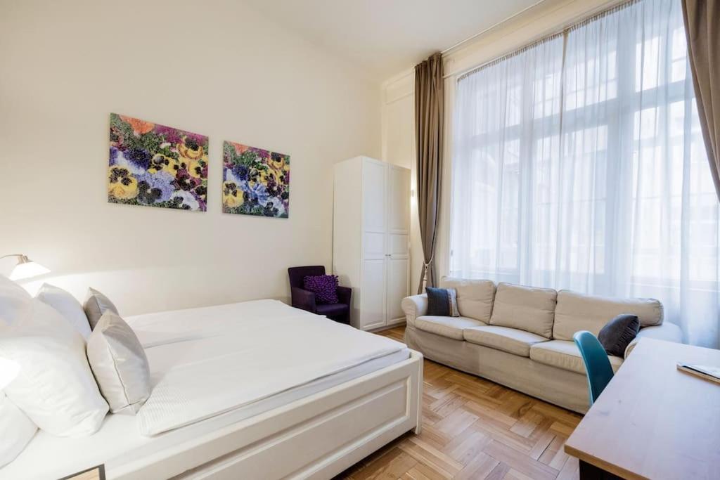 Klarahome Apartment Budapest Esterno foto