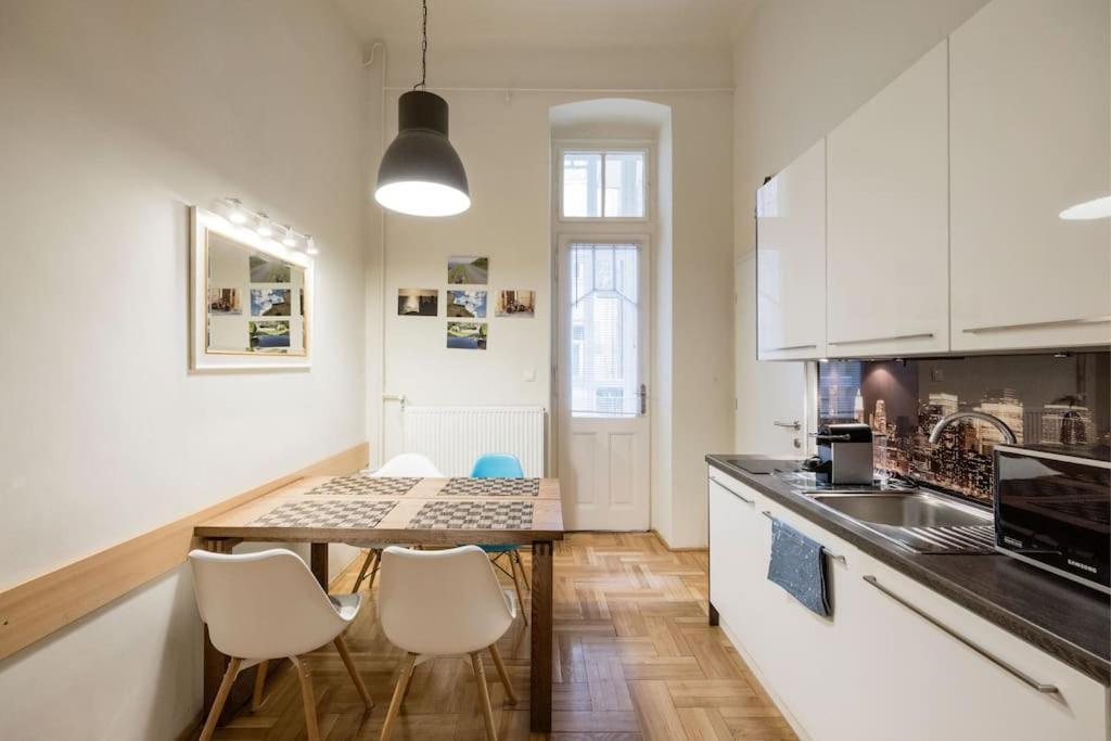 Klarahome Apartment Budapest Esterno foto