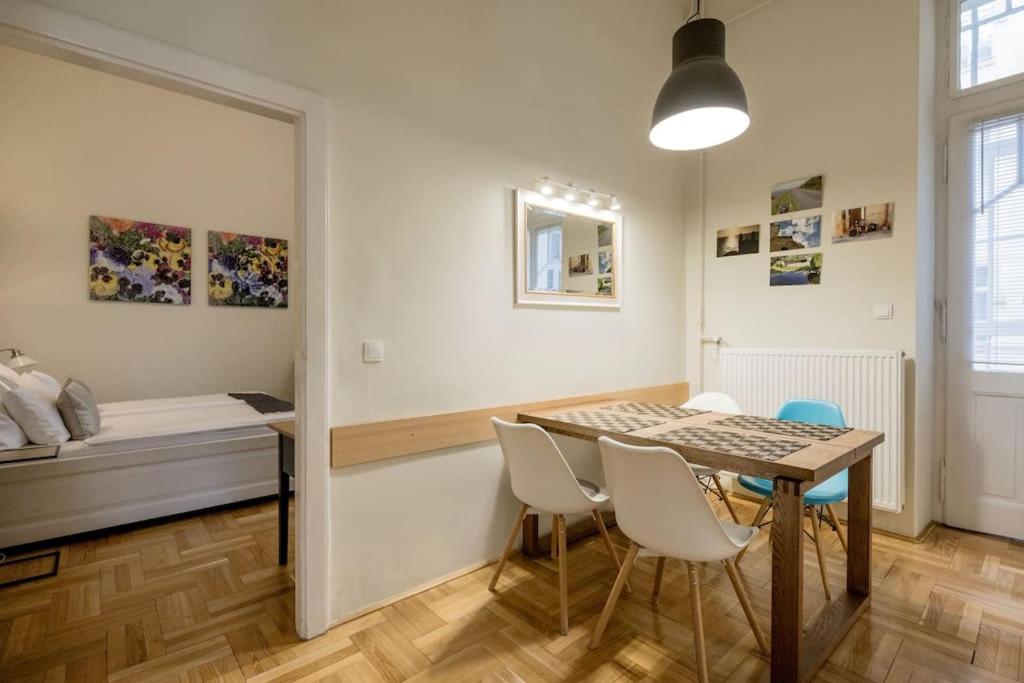 Klarahome Apartment Budapest Esterno foto