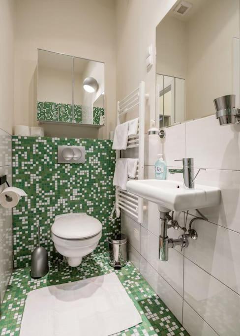 Klarahome Apartment Budapest Esterno foto